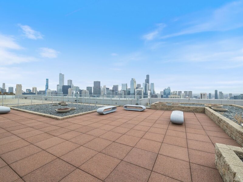 500 W Superior Street Chicago IL 60654