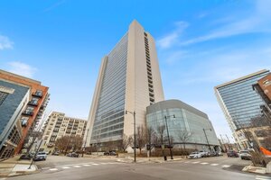 Photo of 500 W Superior Street Chicago IL 60654 Unit 1306