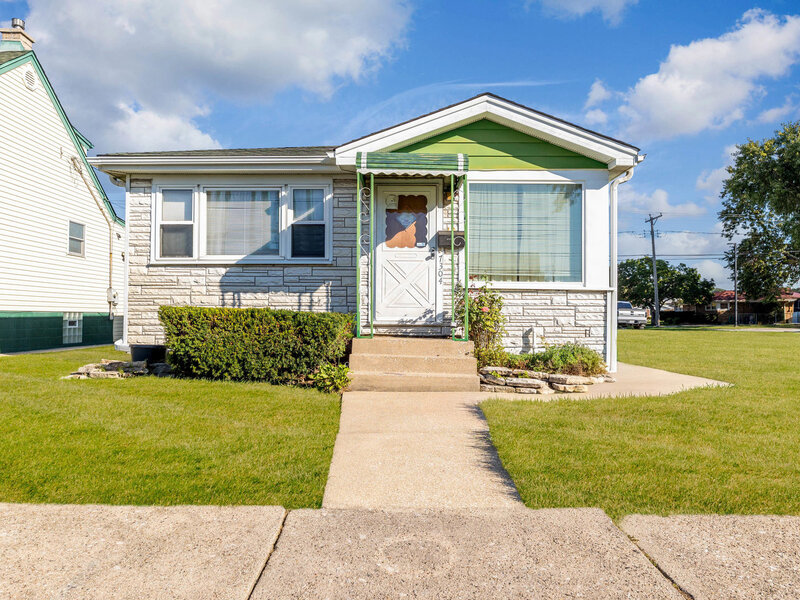 7304 W 59th Street Summit IL 60501