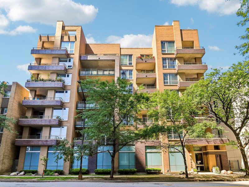 5430 N Sheridan Road Chicago IL 60640