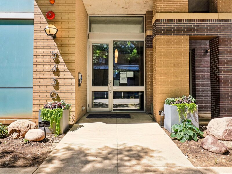 5430 N Sheridan Road Chicago IL 60640