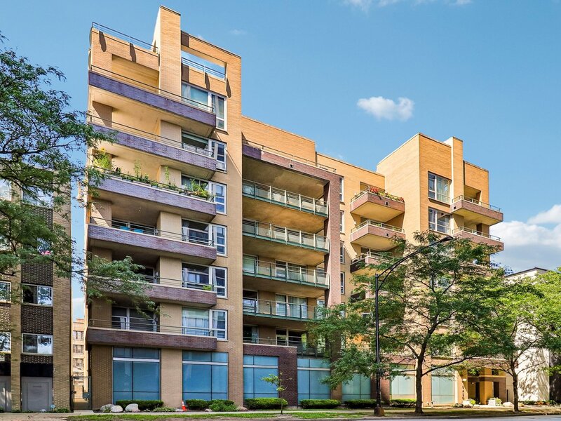 5430 N Sheridan Road Chicago IL 60640