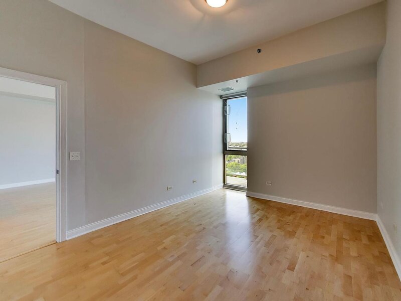 230 W Division Street Chicago IL 60610