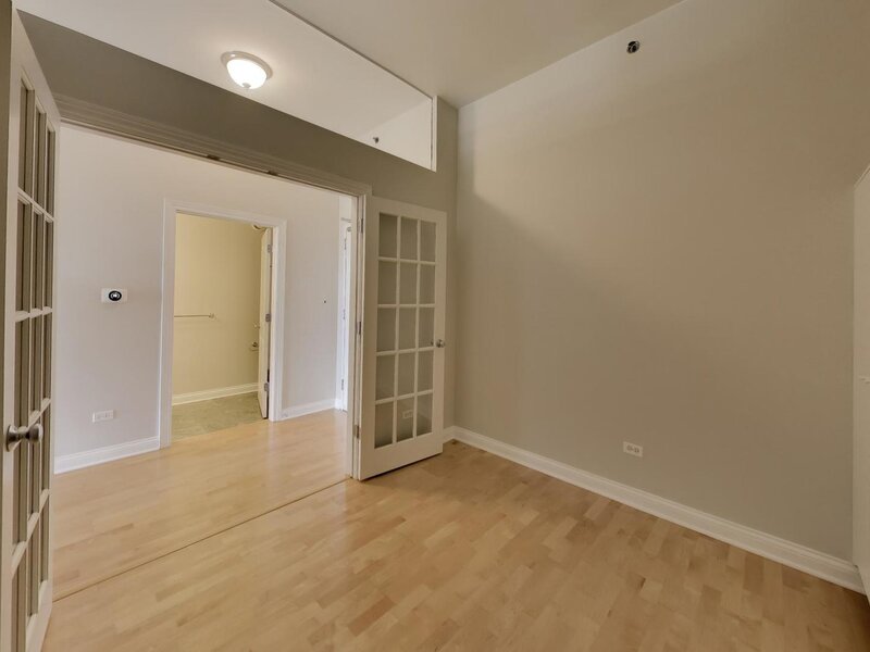 230 W Division Street Chicago IL 60610
