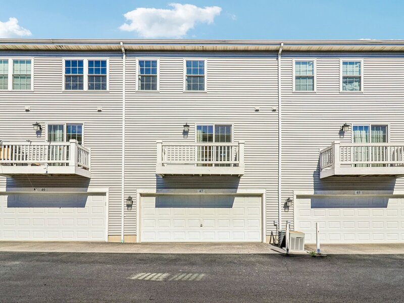 47 W Big Horn Drive Hainesville IL 60073