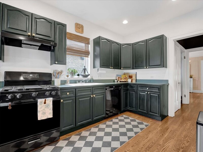 6239 N Campbell Avenue Chicago IL 60659