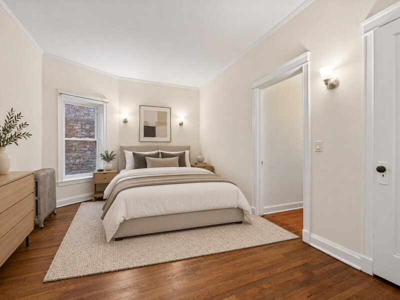 5715 S Blackstone Avenue Chicago IL 60637