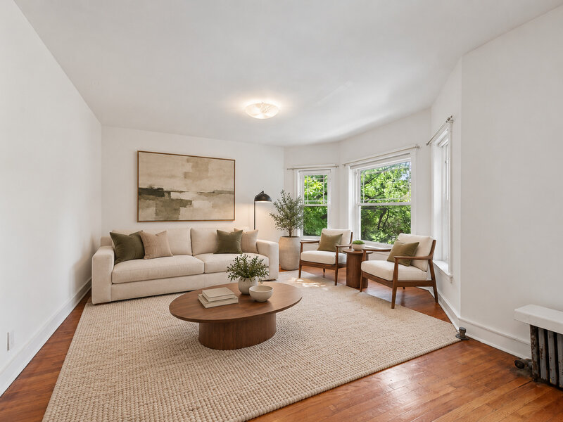 5715 S Blackstone Avenue Chicago IL 60637