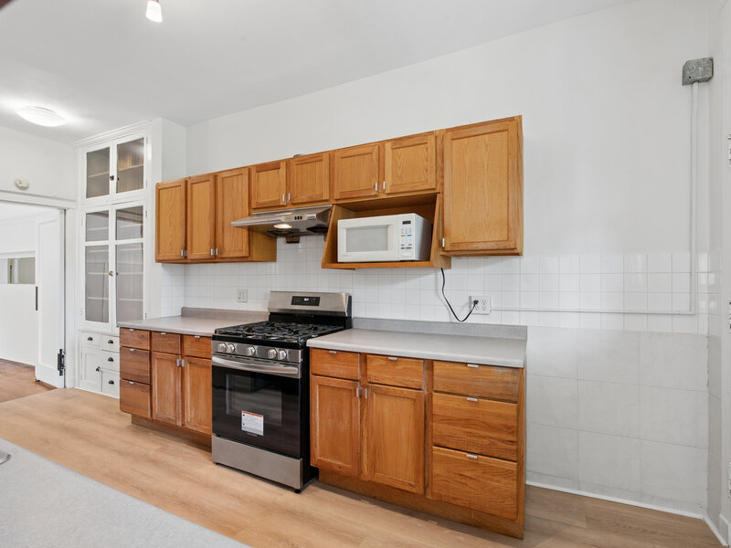 5715 S Blackstone Avenue Chicago IL 60637