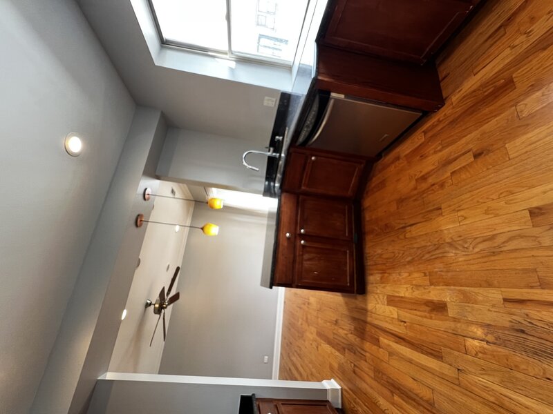 2707 W Glenlake Avenue Chicago IL 60659