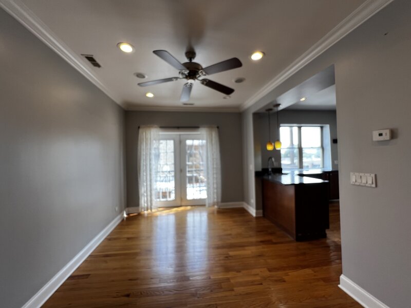 2707 W Glenlake Avenue Chicago IL 60659