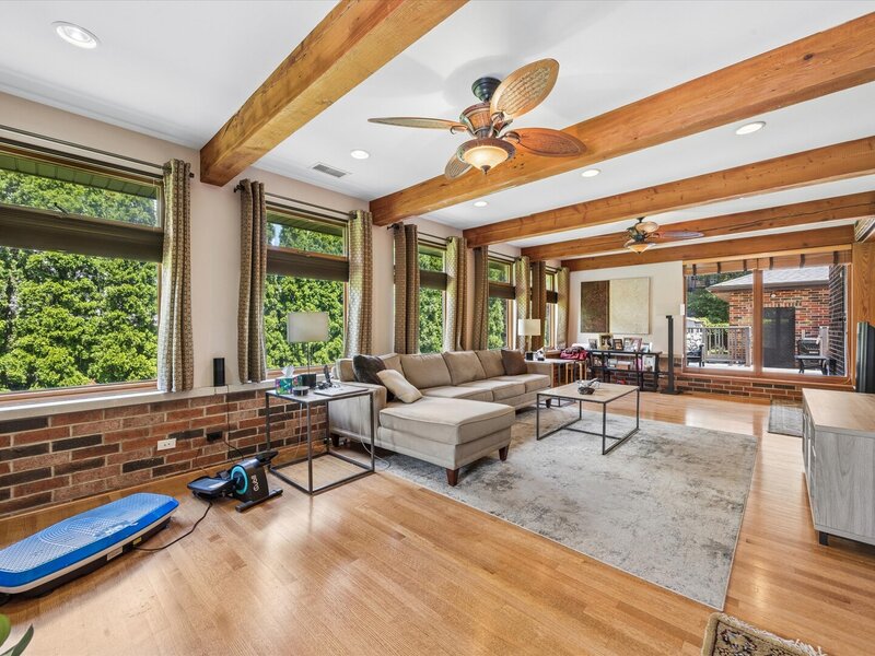 204 E 32nd Street Chicago IL 60616