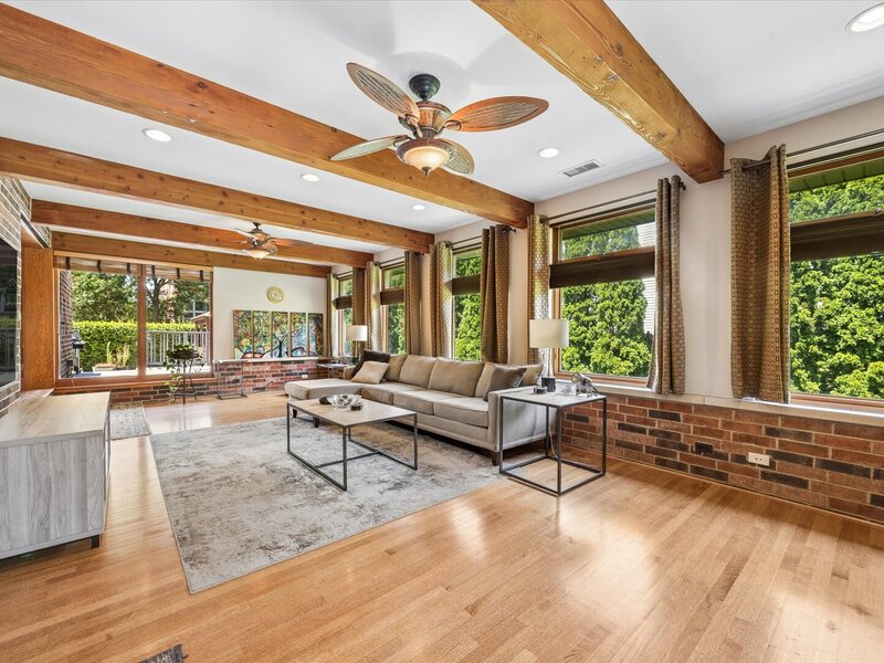 204 E 32nd Street Chicago IL 60616