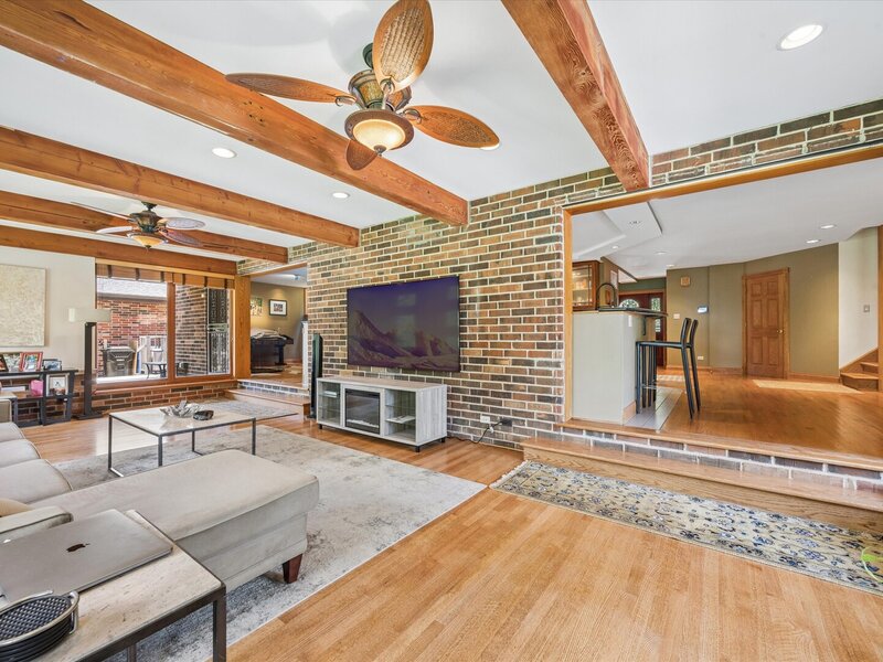 204 E 32nd Street Chicago IL 60616