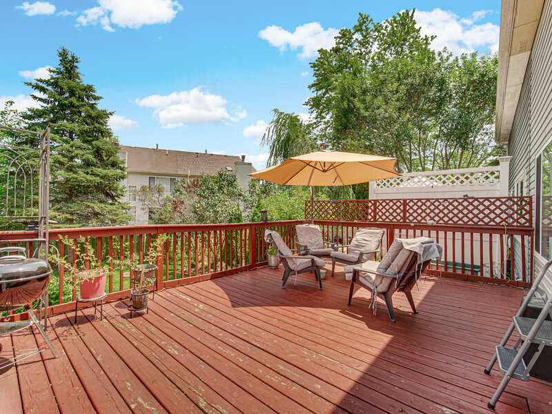 1424 Derby Lane Mundelein IL 60060