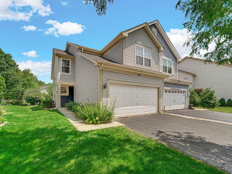 1424 Derby Lane Mundelein IL 60060