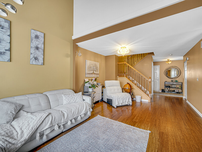 1424 Derby Lane Mundelein IL 60060