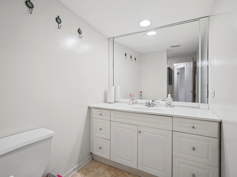 5650 N Mason Avenue Chicago IL 60646