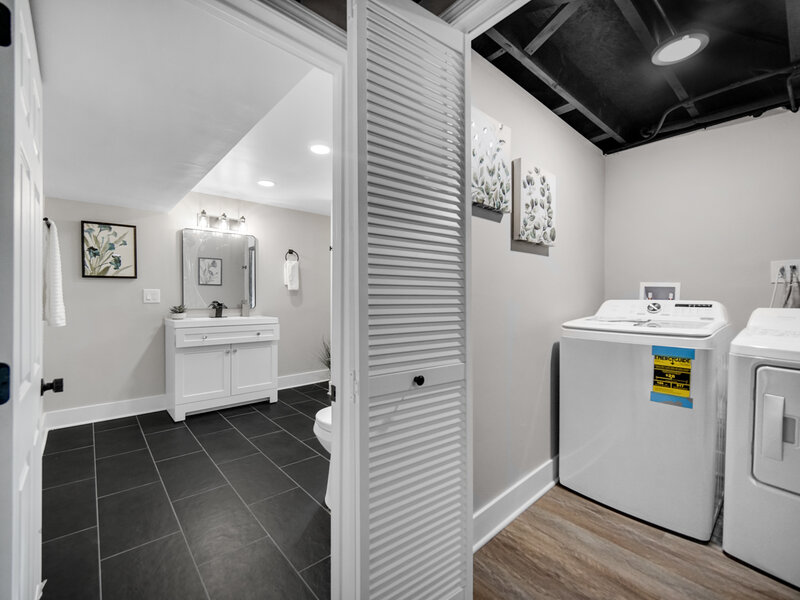 9746 S Dobson Avenue Chicago IL 60628