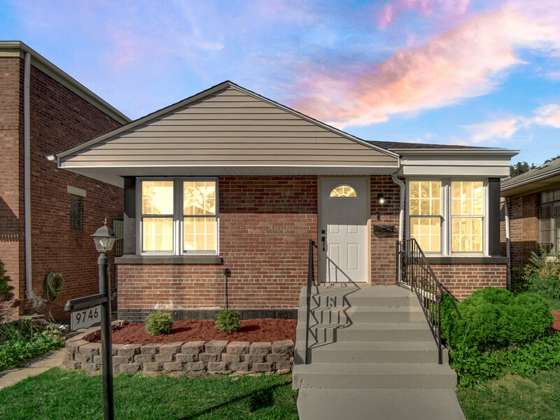9746 S Dobson Avenue Chicago IL 60628