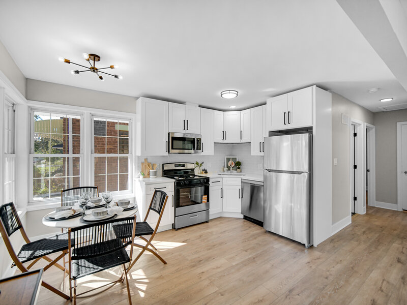 9746 S Dobson Avenue Chicago IL 60628