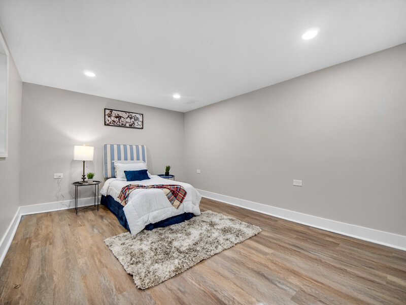 9746 S Dobson Avenue Chicago IL 60628