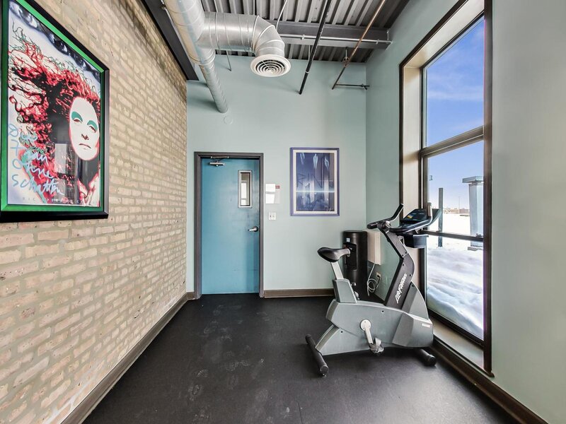 2545 S Dearborn Street Chicago IL 60616