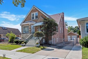 Photo of 5540 S Merrimac Avenue Chicago IL 60638