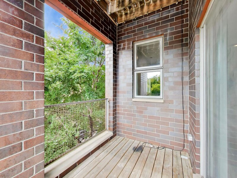 1605 N Oakley Avenue Chicago IL 60647