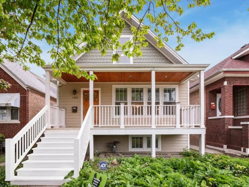 1527 Elmwood Avenue Berwyn IL 60402