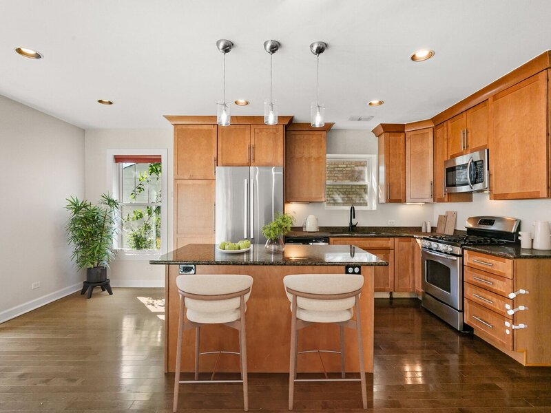 1527 Elmwood Avenue Berwyn IL 60402
