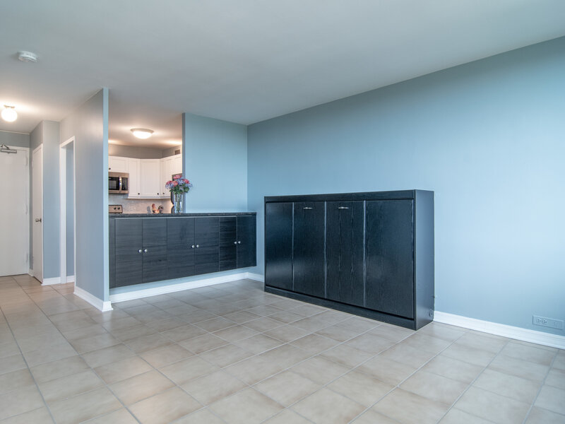 4250 N Marine Drive Chicago IL 60613
