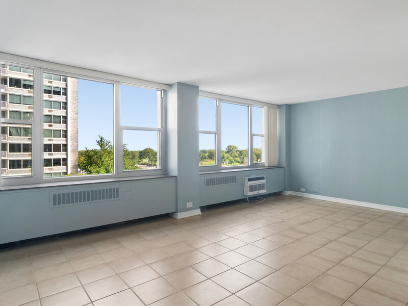 4250 N Marine Drive Chicago IL 60613