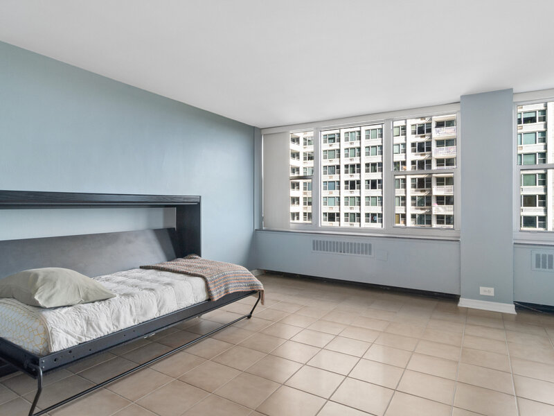 4250 N Marine Drive Chicago IL 60613