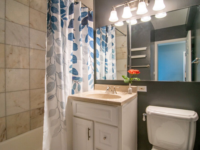 4250 N Marine Drive Chicago IL 60613