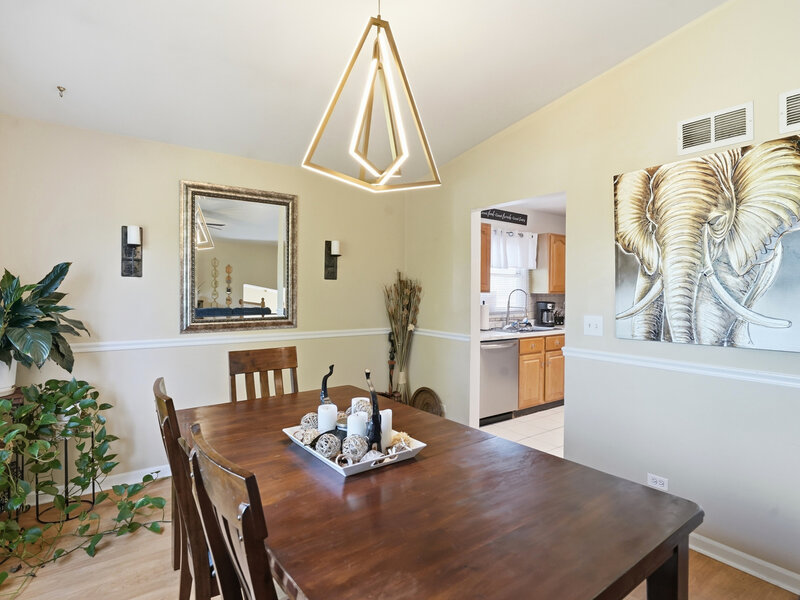 4009 Ridge Road Zion IL 60099