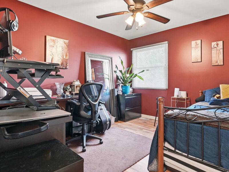 4009 Ridge Road Zion IL 60099