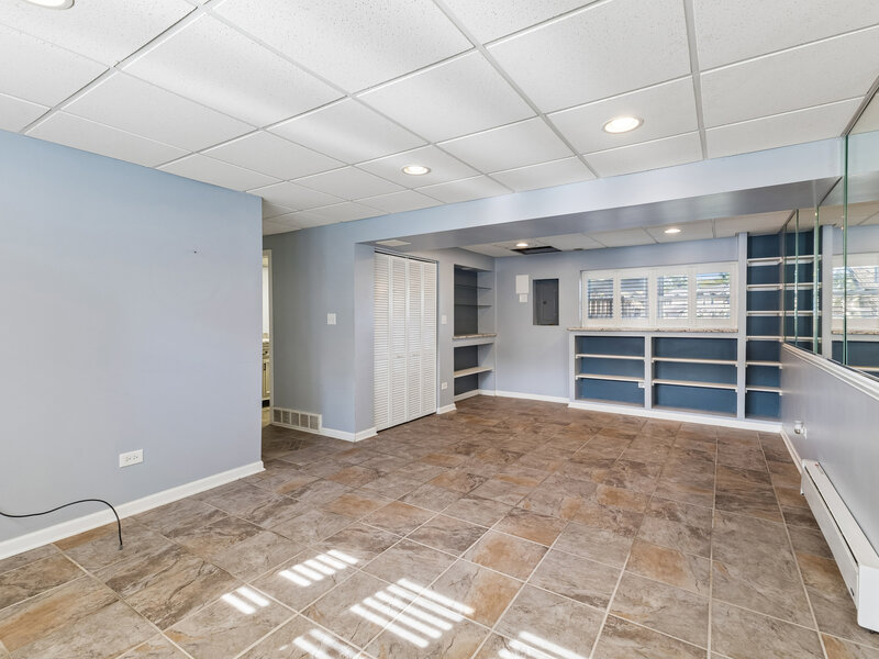4200 W 176th Place Country Club Hills IL 60478