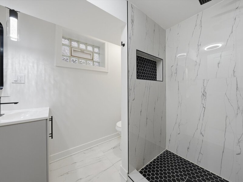 2905 W 102nd Place Chicago IL 60655