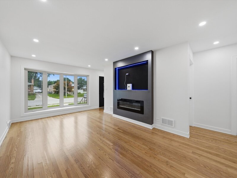 2905 W 102nd Place Chicago IL 60655