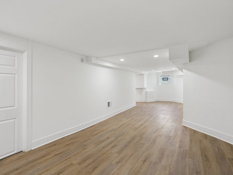 7000 S Eberhart Avenue Chicago IL 60637
