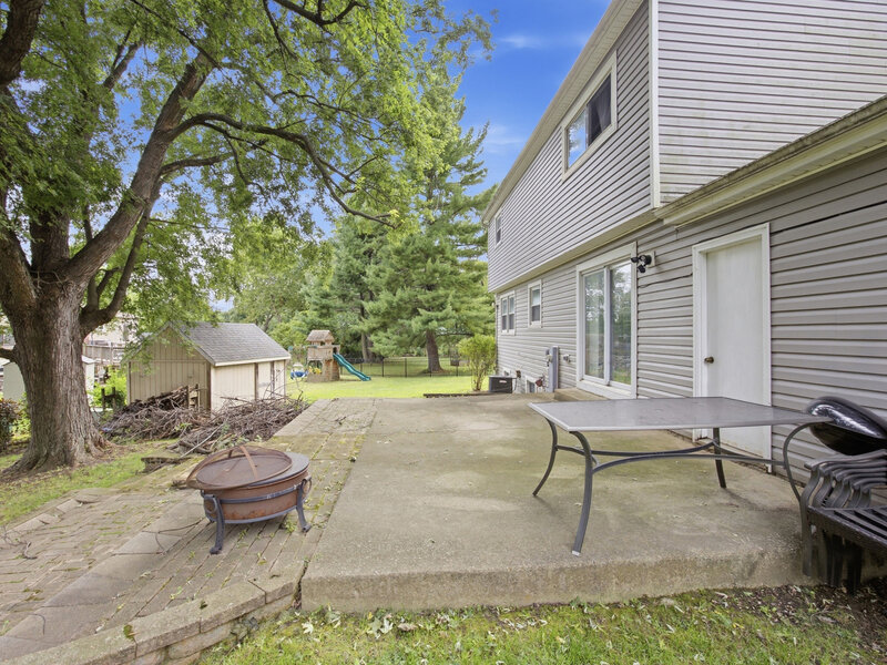 1419 N Madlock Court Elgin IL 60123