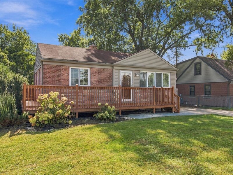 2037 E Touhy Avenue Des Plaines IL 60018