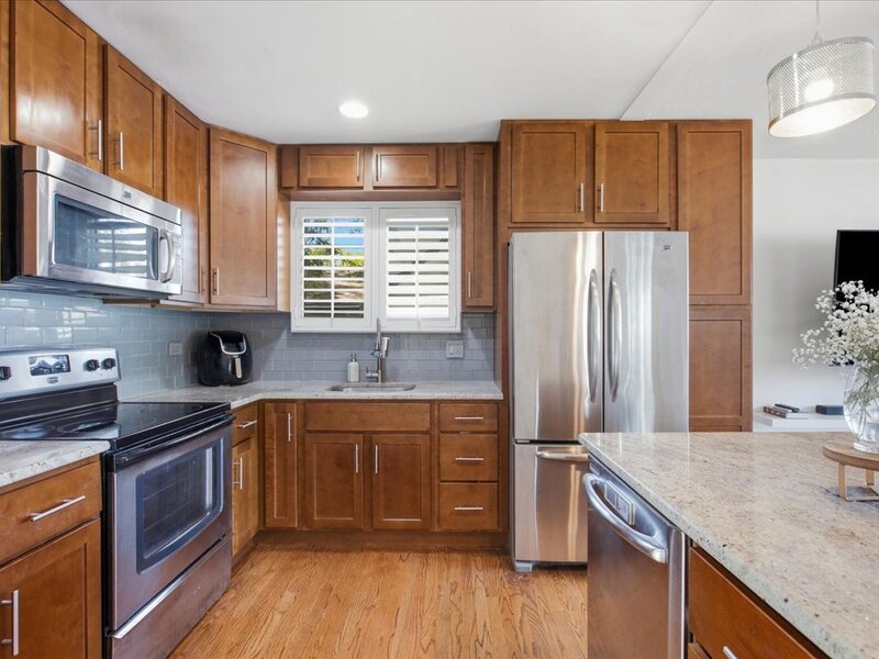 2037 E Touhy Avenue Des Plaines IL 60018