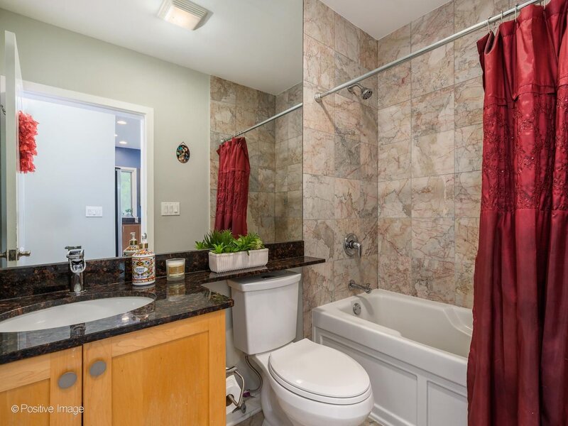 1901 W Division Street Chicago IL 60622