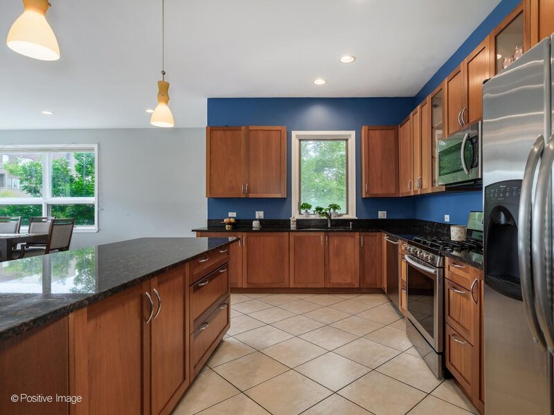 1901 W Division Street Chicago IL 60622