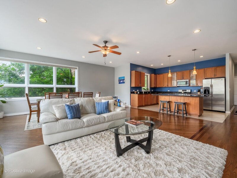 1901 W Division Street Chicago IL 60622