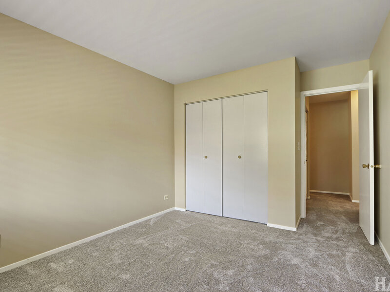 85 Mineola Road Fox Lake IL 60020