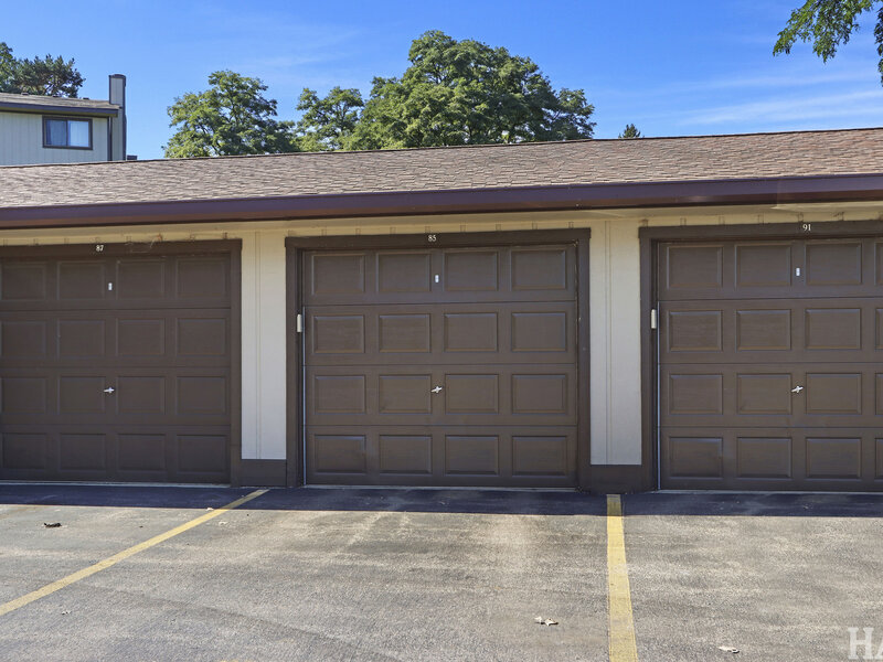 85 Mineola Road Fox Lake IL 60020
