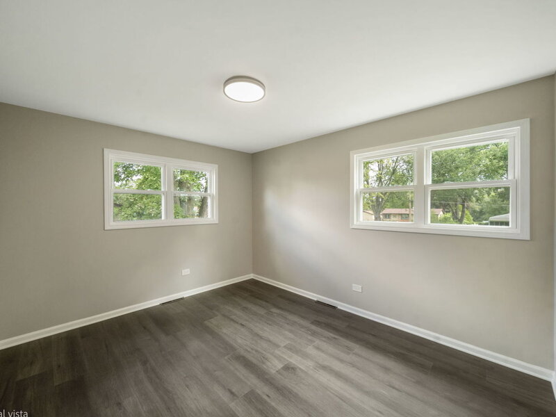 2 Diane Avenue Glen Ellyn IL 60137